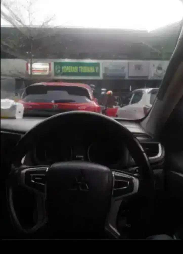 Mencari lowongan supir pribadi