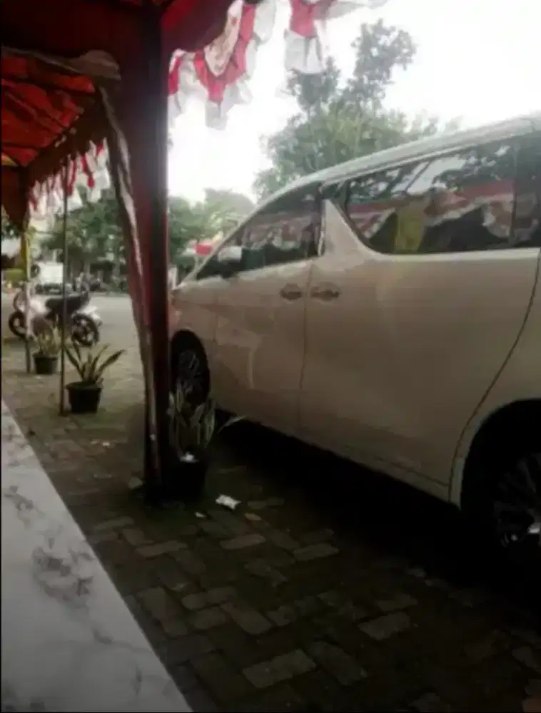 Mencari lowongan supir pribadi