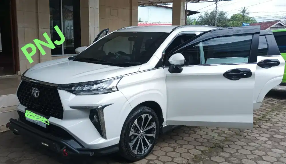 Toyota New Veloz Q Matic CVT 2024 Putih