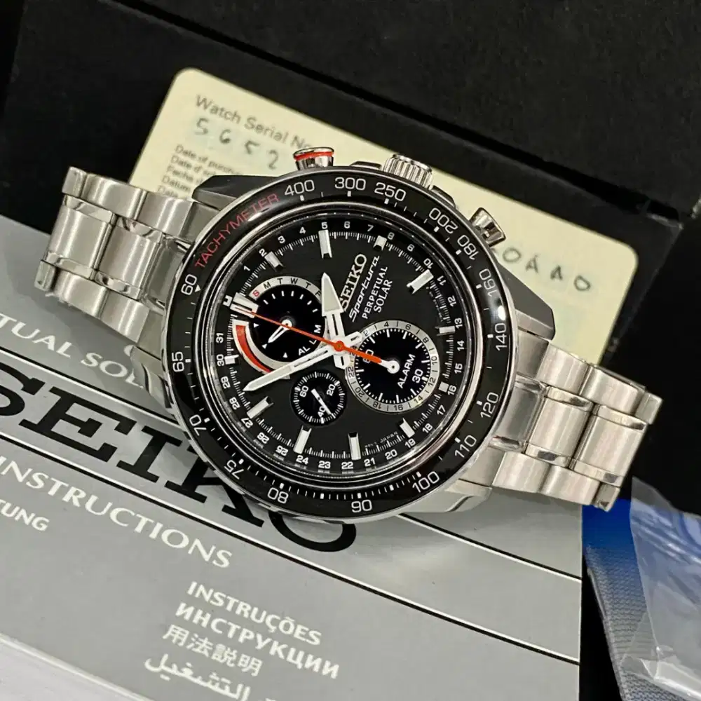 Seiko Sportura Perpetual Solar Chronograph Stainless Steel Bracelet