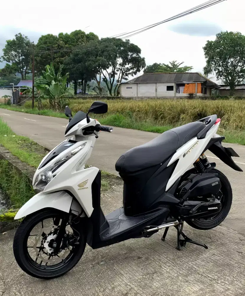 VARIO KZR TAHUN 2012 PAJAK HIDUP