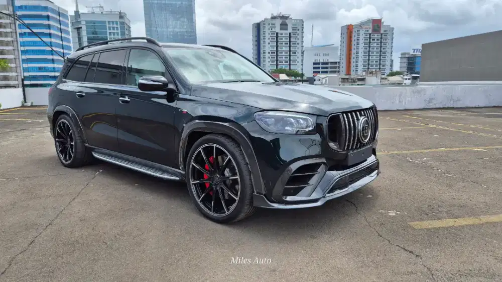 Mercedes Benz BRABUS GLS 800 FULL CARBON LIMITED EDITION