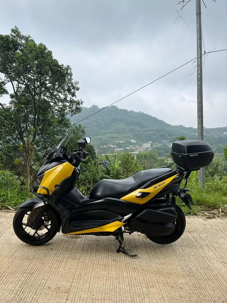 Yamaha Xmax 250 Kuning 2018