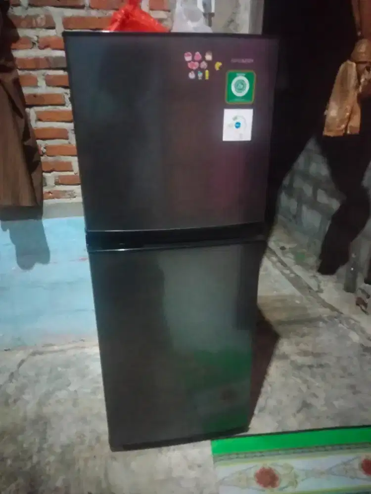 Kulkas Sharp 2 Pintu