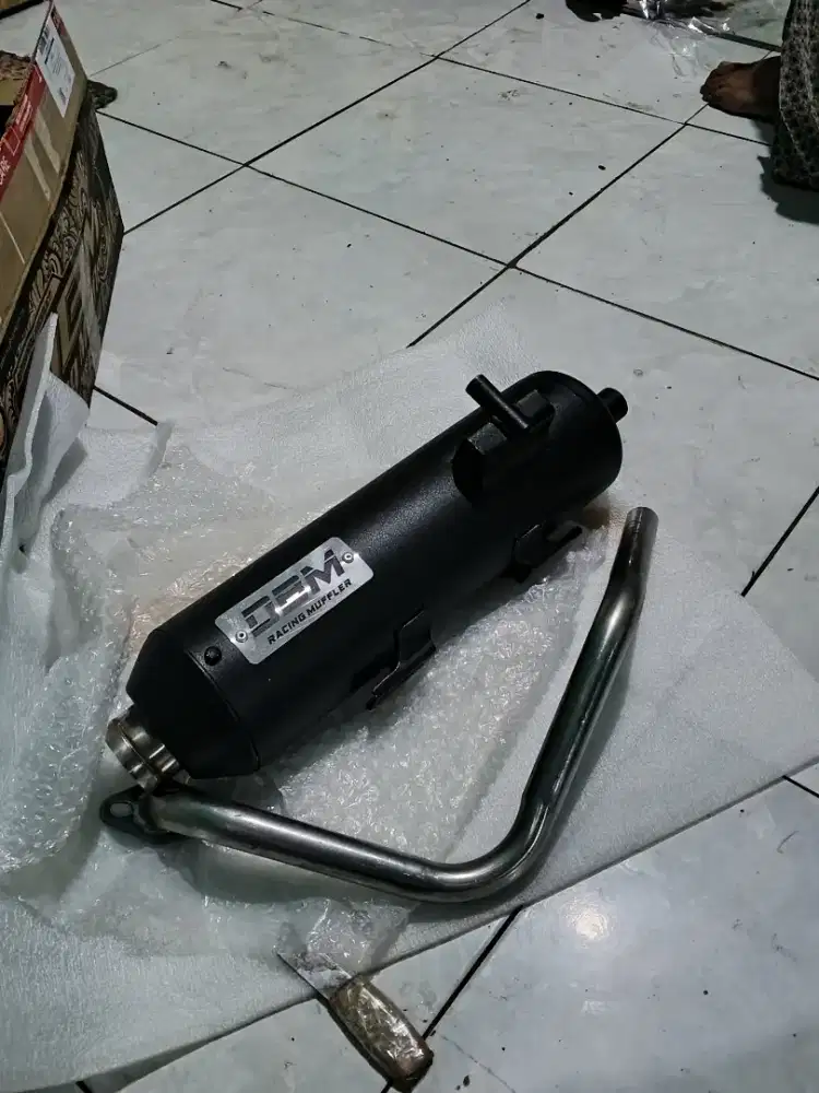 Knalpot dm kondisi msihh mulus