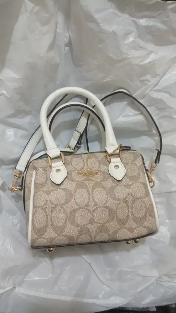 Tas Cantik LV dan  COC