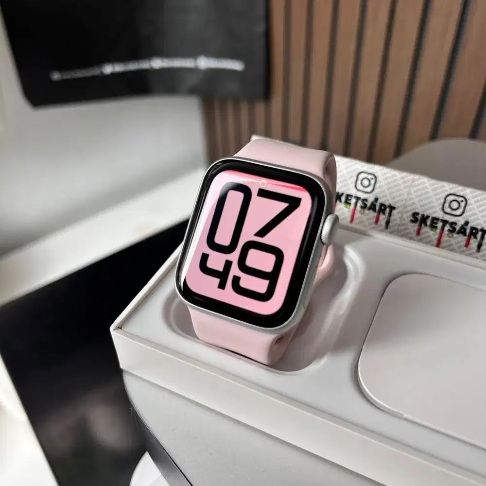 Apple Watch SE Gen 2 40mm Silver iwatch Mulus Like New