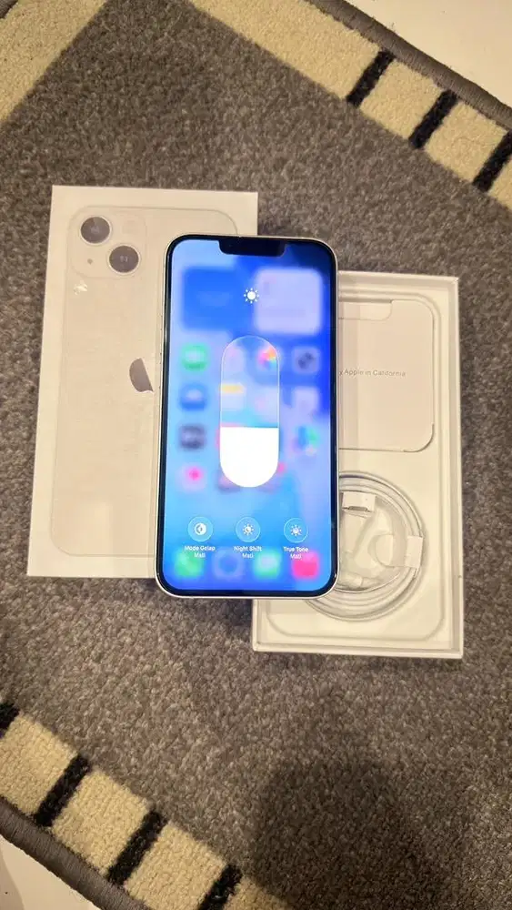 Iphone 13 Starlight 256GB Mulus Lengkap Terdaftar