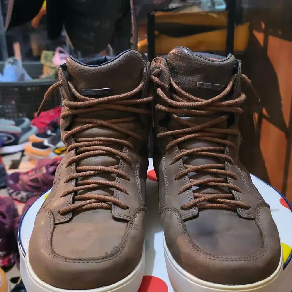 For Sale Sepatu Alpinestar J6