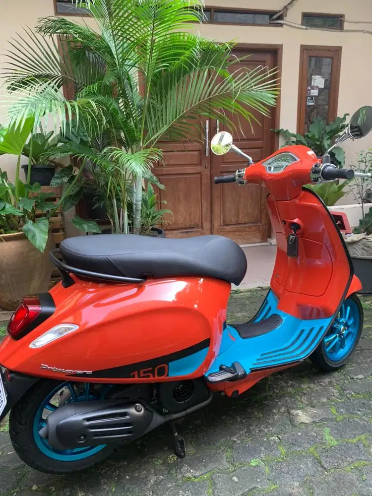 Vespa Primavera LE 150cc