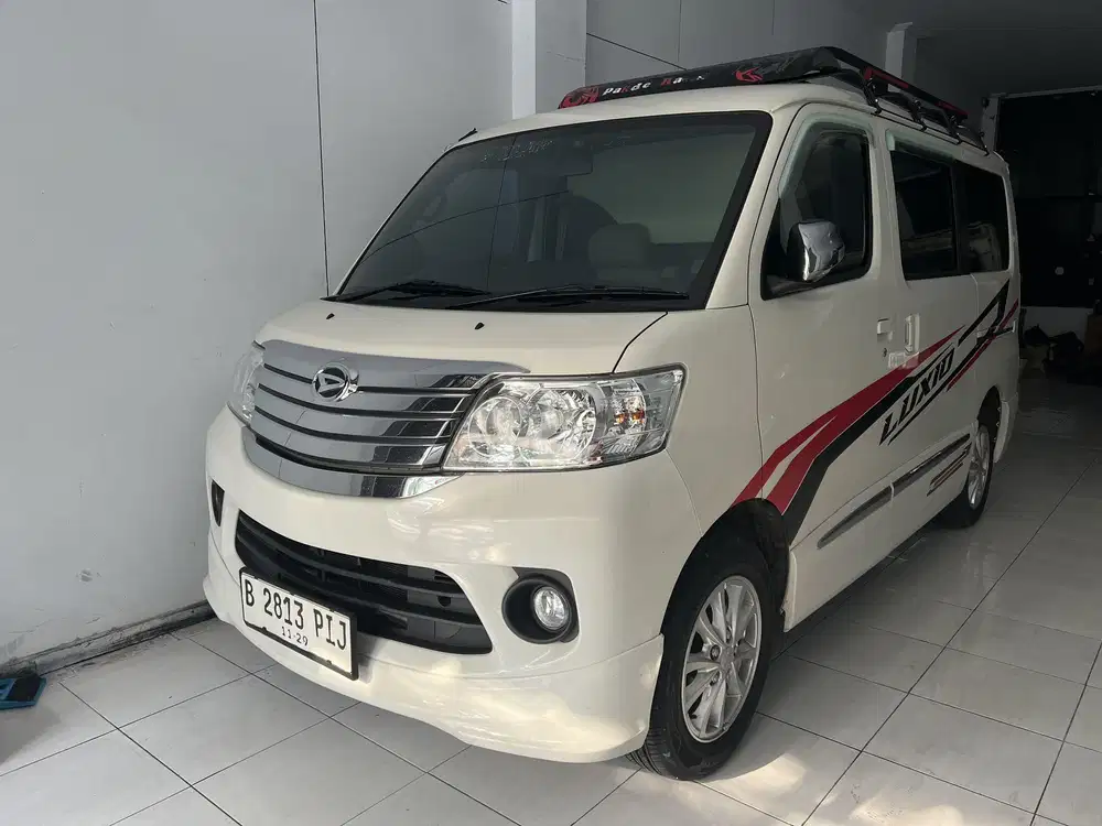 km 1000  Daihatsu Luxio X at 2025 / 2024 matic / automatic