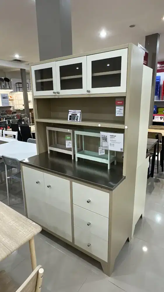 Kabinet dapur  metal