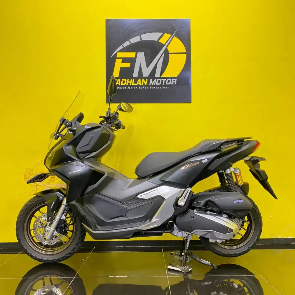 Honda ADV ABS Tahun 2023 Km Low Remote Lengkap