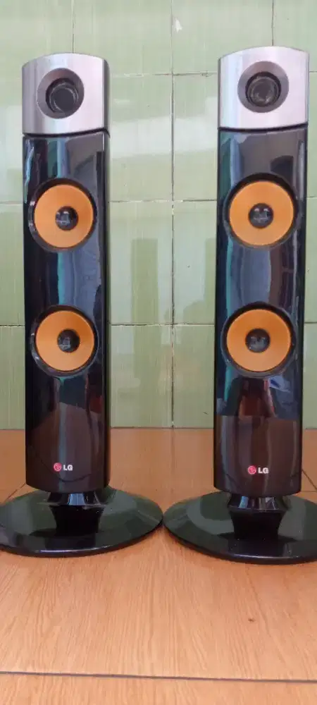 Speaker Tower LG