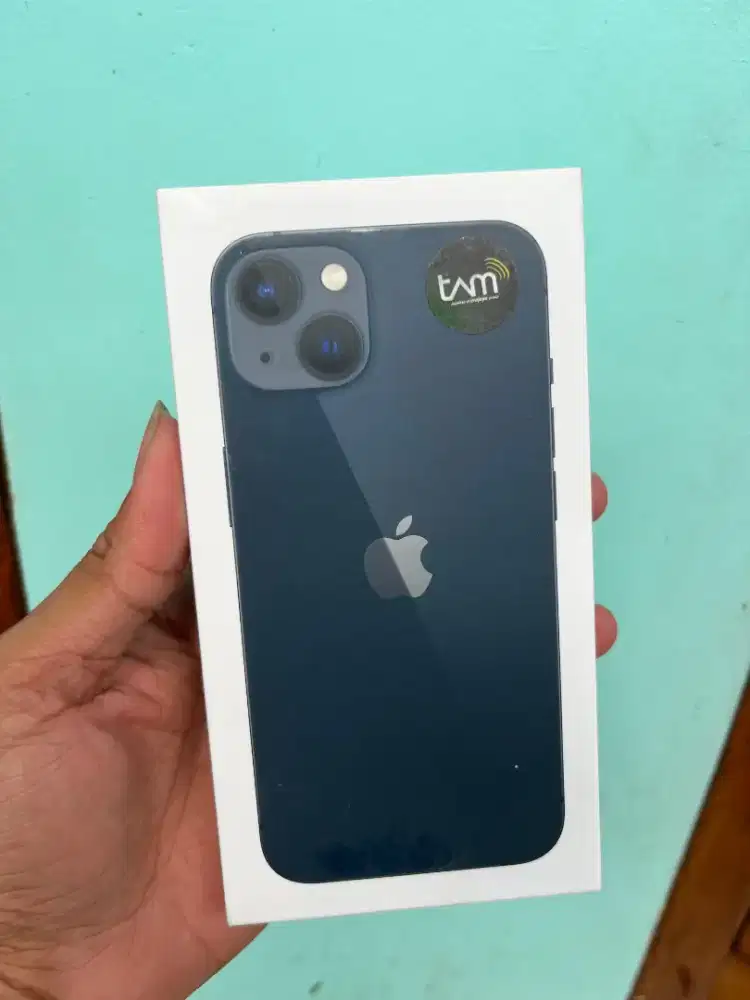 iPhone 13 128 ibox mulus seperti baru garansi 09/2026