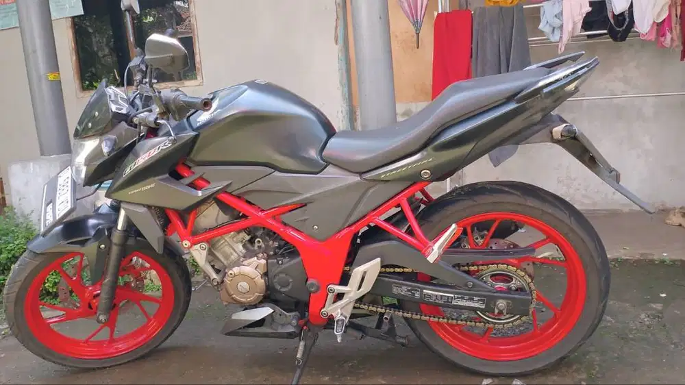 Honda CB150R StreetFire 2016 – Pajak Hidup, Surat Lengkap, Siap Pakai