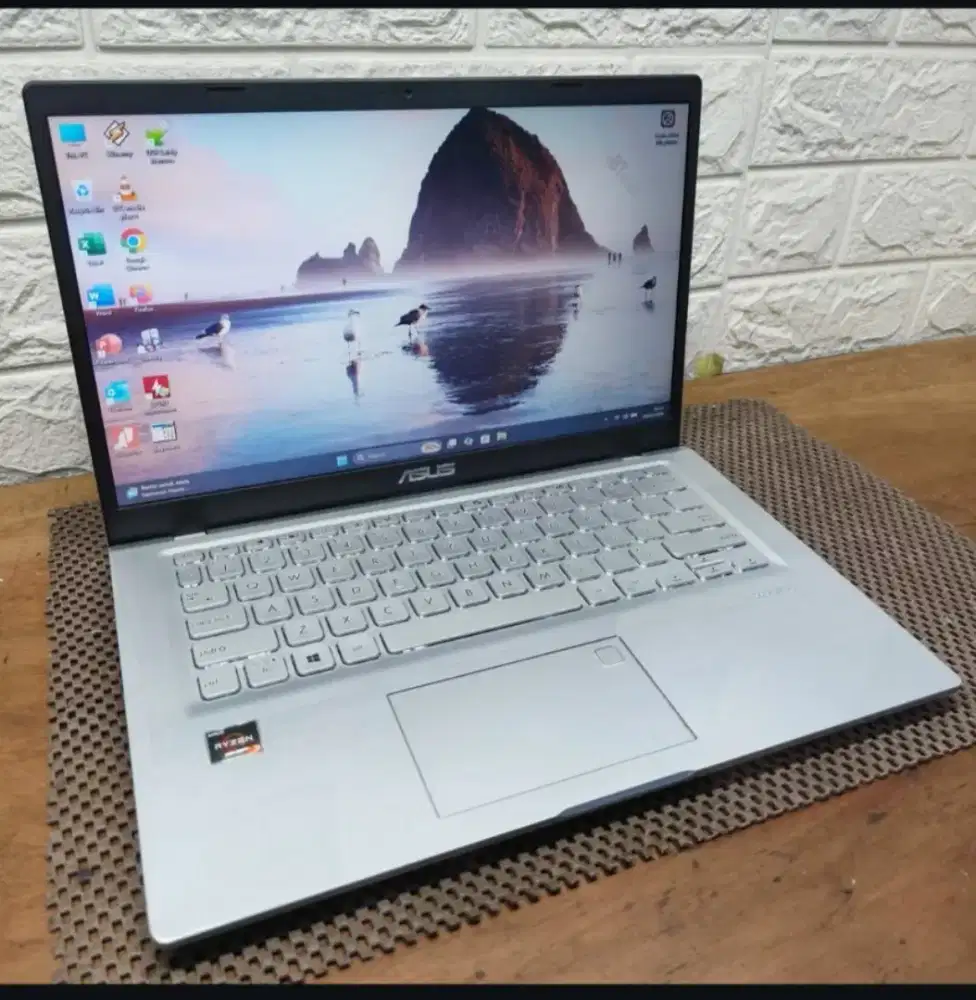 LAPTOP ASUS VIVOBOOK X415DAP AMD RYZEN 3-3250U (8/512GB) 14 INCH MULUS