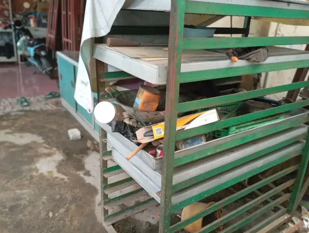 Etalase dan prover donat Bekas