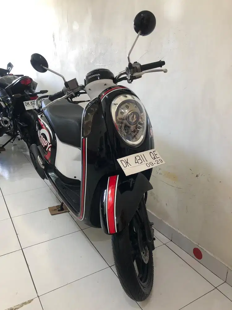 Honda Scoopy Esp Th.2015 Hitam puti!!