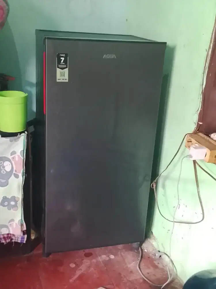 Kulkas aqua 1 pintu