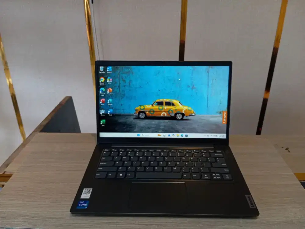 Laptop Lenovo V14 RAM 8GB SSD 512GB Like New