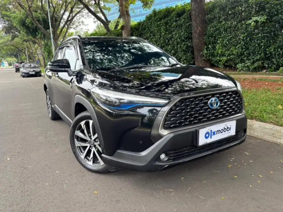 DP MURAH Toyota Corolla 1.8 Cross Hybrid Bensin-AT 2022 Hitam CDFVB