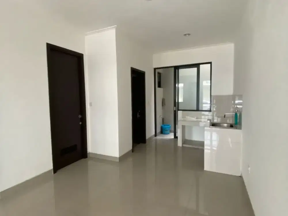 Disewakan Murah Rumah 2 Lantai di PIK 2