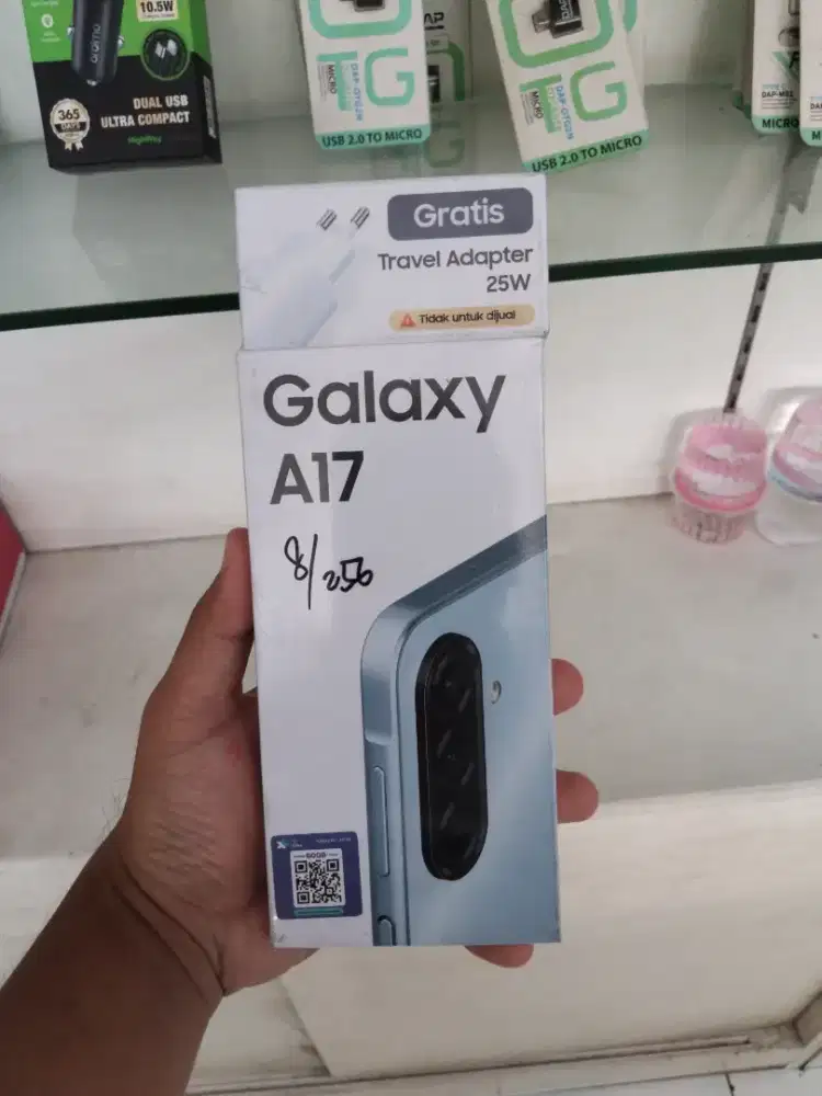 Samsung a17 (8/256) new