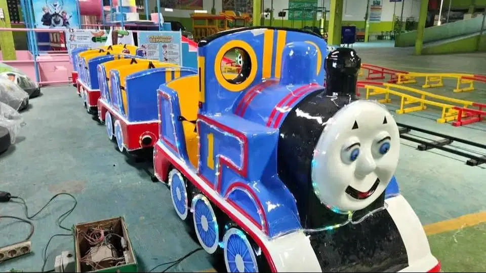 kereta lantai thomas terbaru