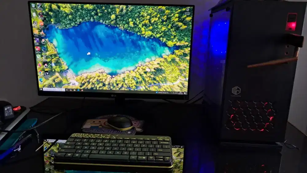 PC Ryzen 3 2200G + Monitor LG | Siap Pakai | Nego