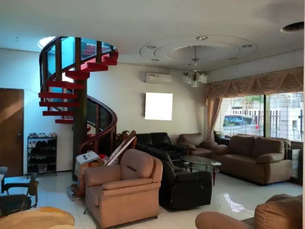 Dijual Rumah-Jl Taman Gading Pantai I, Surabaya-3.5M