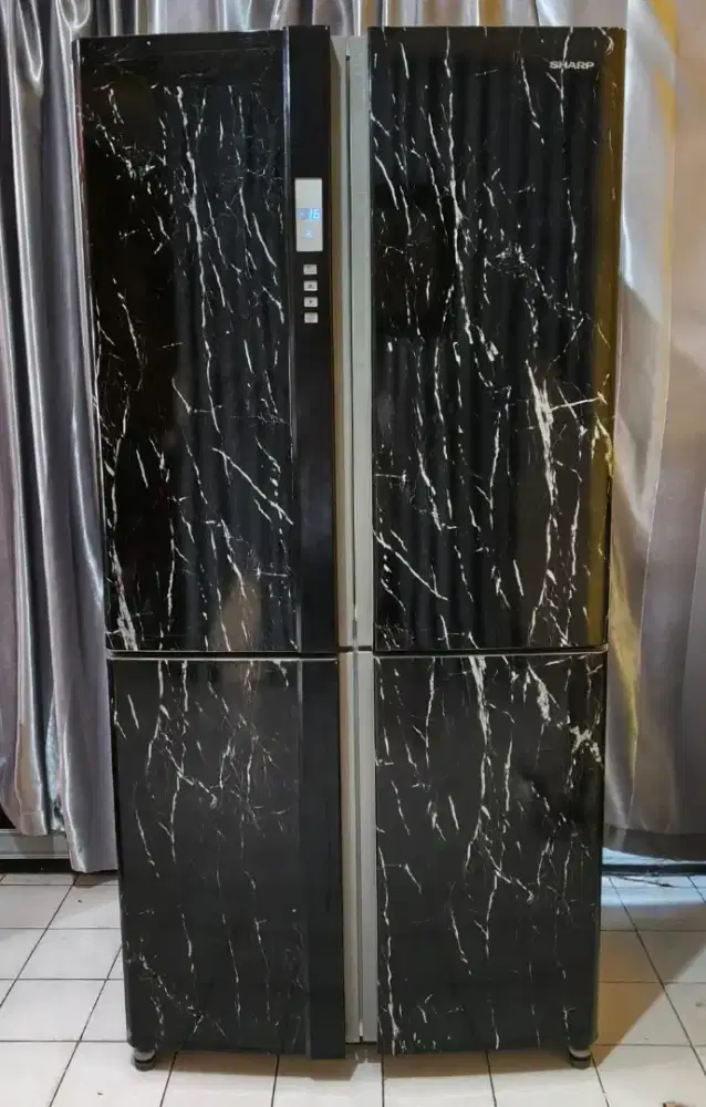 Kulkas Sharp jumbo 4 pintu