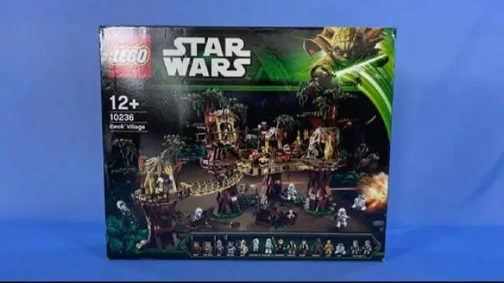LEGO Star Wars | Ewok Village | 10236 | 1990 pieces } Year: 2013