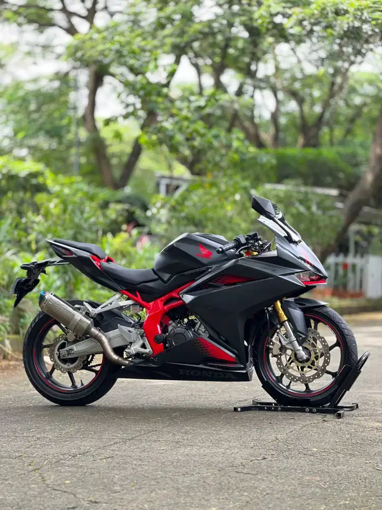 HONDA NEW CBR 250RR NON ABS 2022 HITAM LOW KM SIAP JALAN