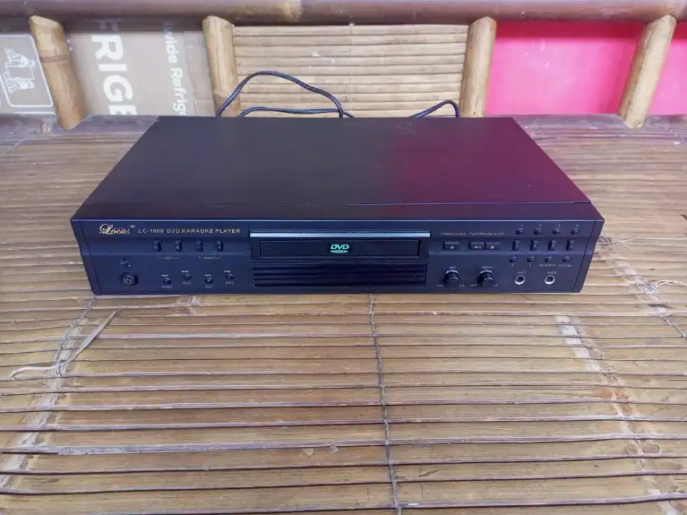 Locus LC-1000 DVD karaoke player
