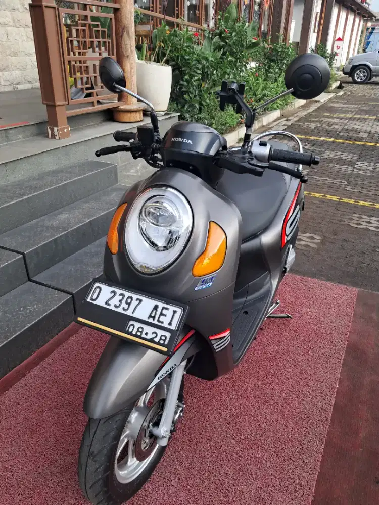 Honda scoopy 2023 mulus ex ibu2 kantor rumah