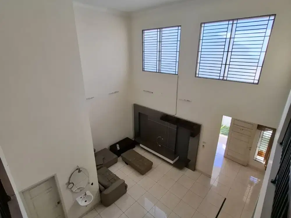 Dijual Rumah di Perumahan Green Ville-5M NEGO