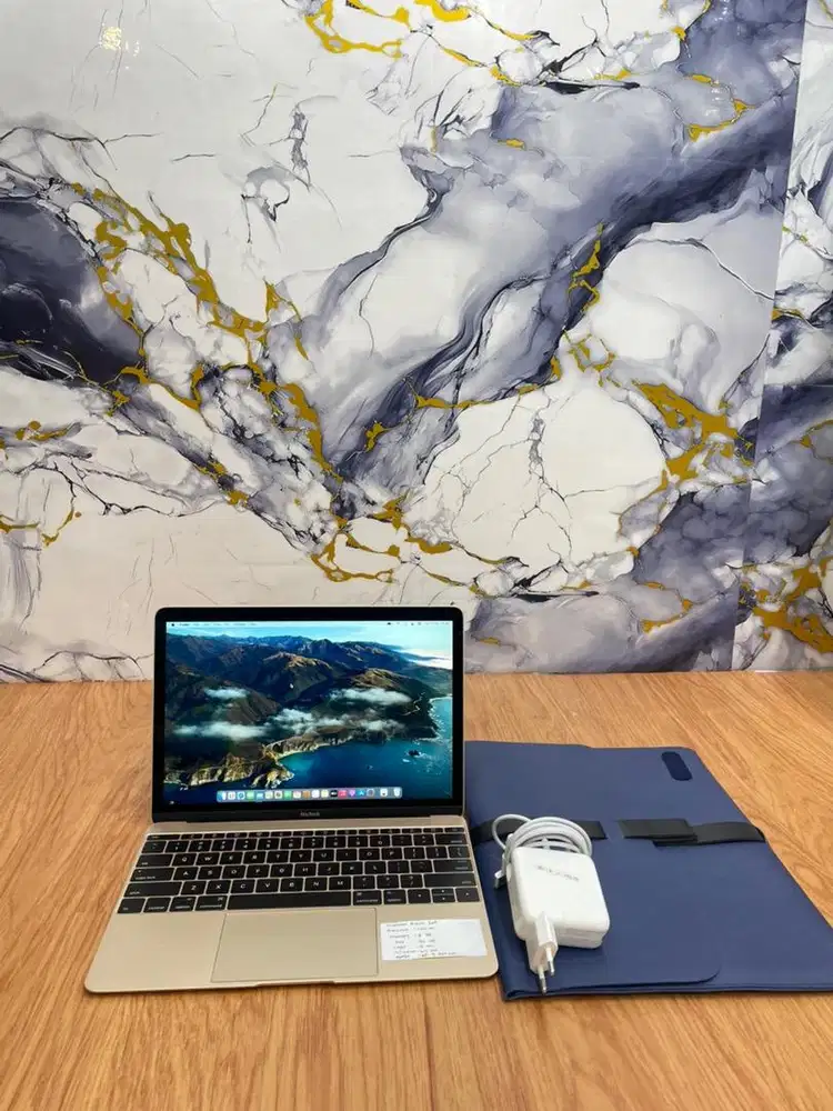 Macbook Retina 13 2015, Garansi 2bulan
