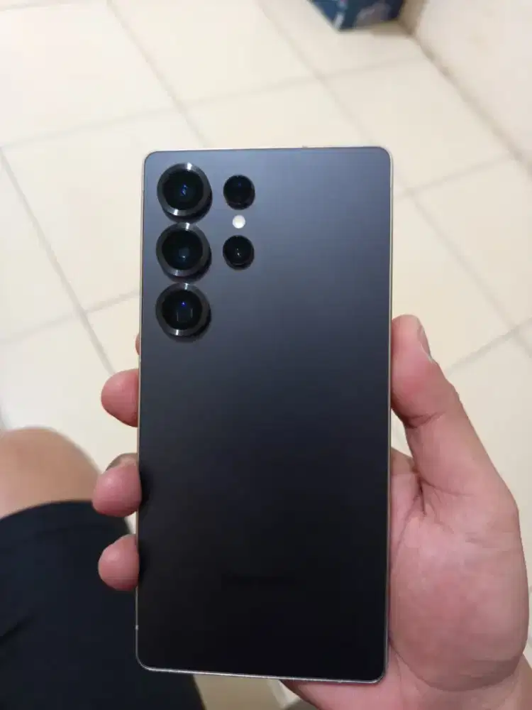 Samsung S25 Ultra 12/512 SEIN