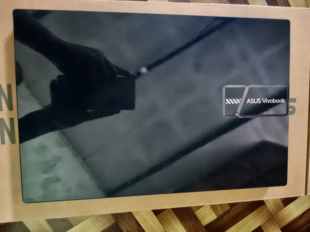 ASUS Vivobook X1404VA i3 Gen 13 Like New Fullset Pemakaian 1 Bulan