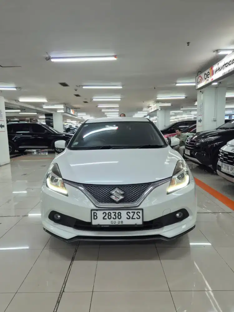 Suzuki baleno putih km 39rb matik 2017 pribadi