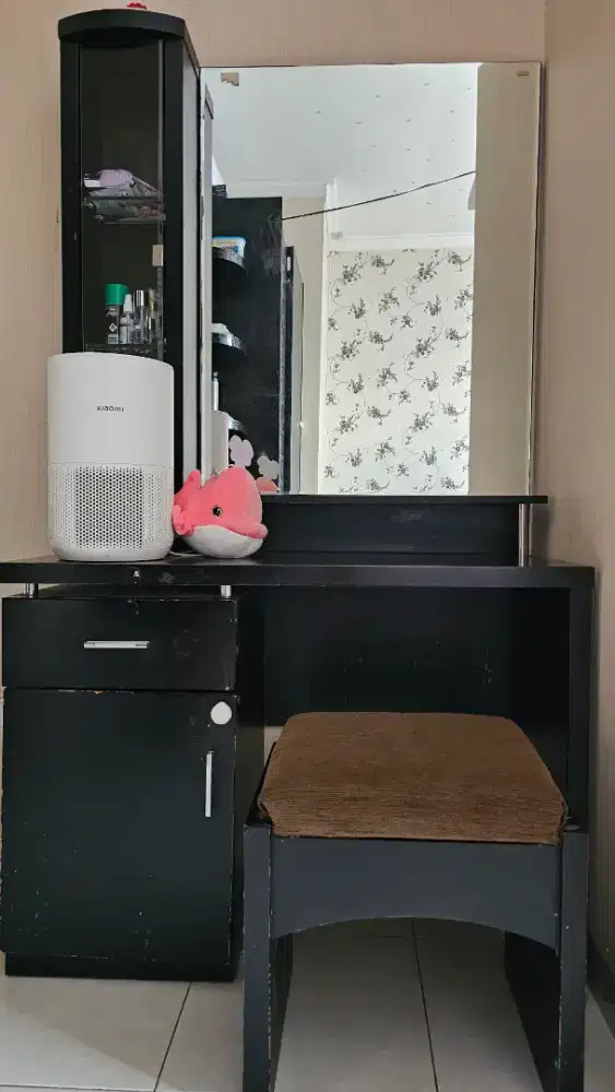 Meja Rias Kayu Hitam