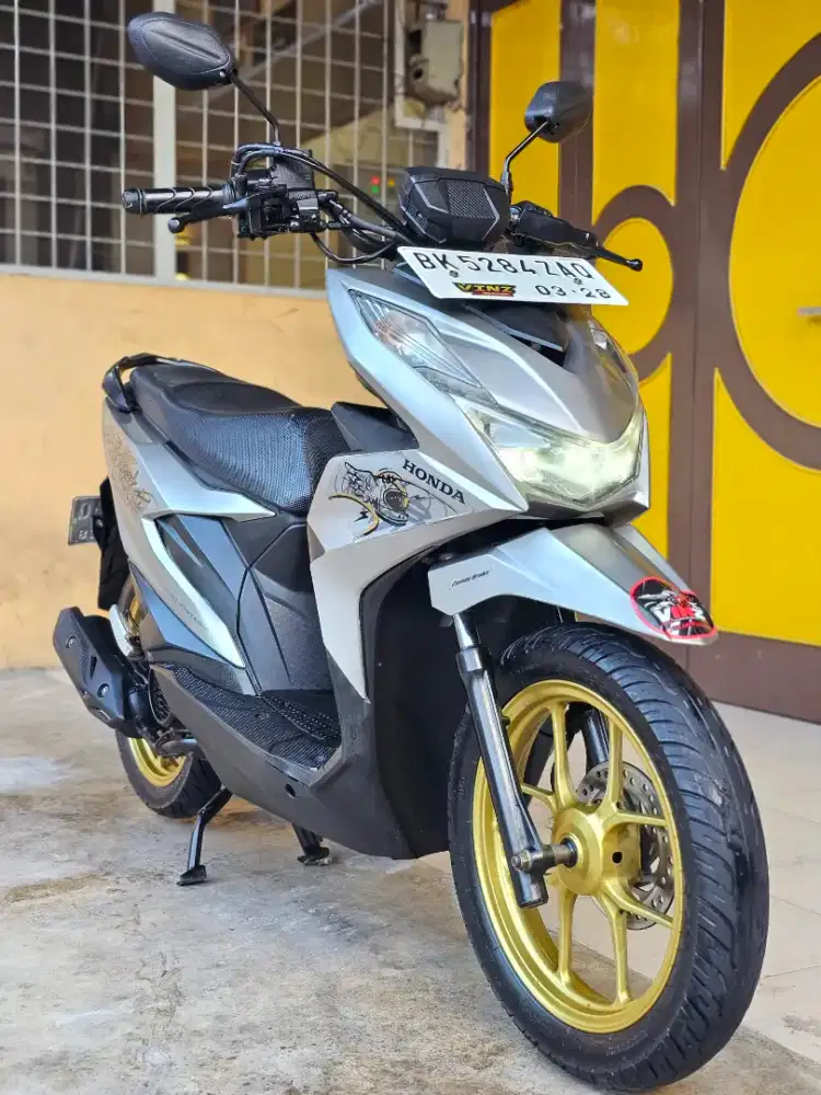 Honda Beat / Beat Street 110 FI 2023, Silver Premium Doff.