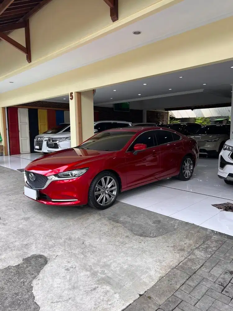 MAZDA 6 ELITE (like new)