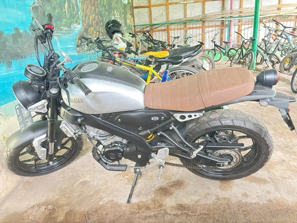 YAMAHA XSR TAHUN 2022