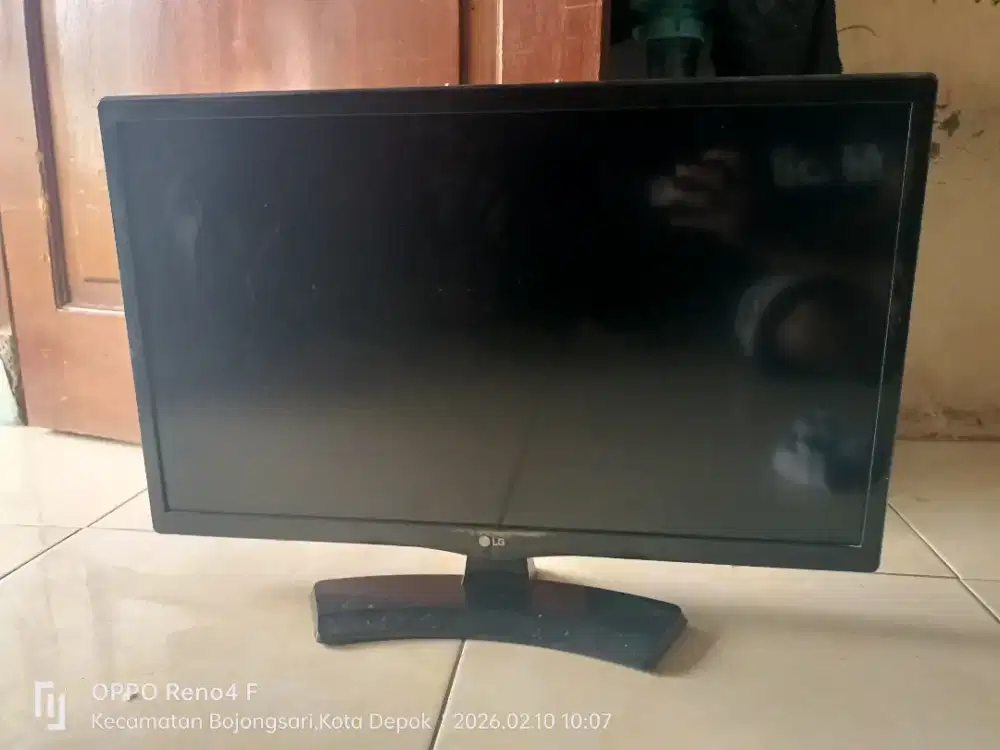 TV Televisi Monitor LG 24 inc
