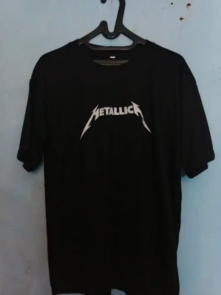 Kaos Casual Pria Metallica