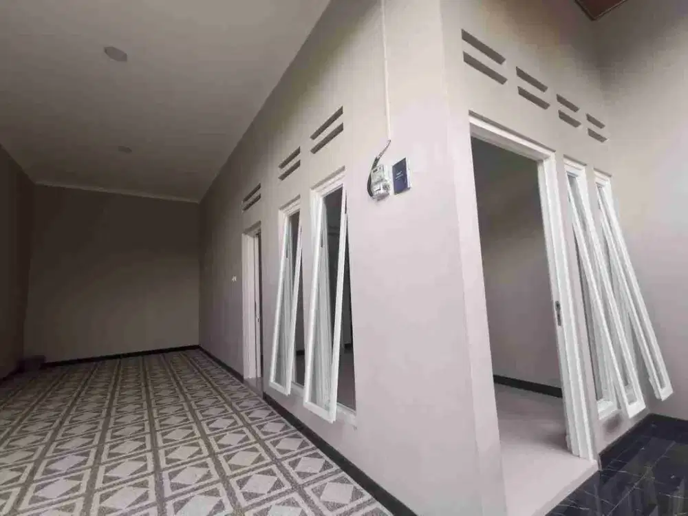 Dijual rumah baru Mangkubumen Surakarta