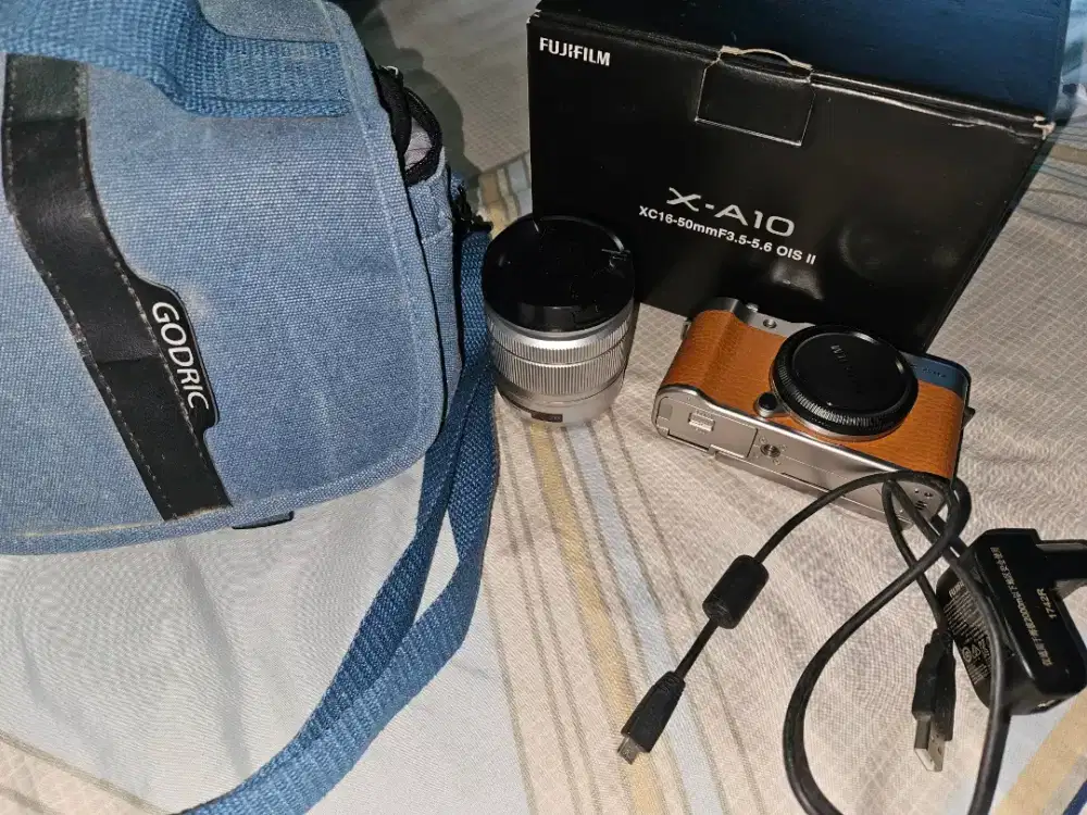 Fujifilm XA-10 Coklat