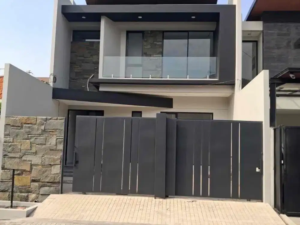 Dijual Cepat Rumah Baru dan Mewah 2Lt Manyar Jaya